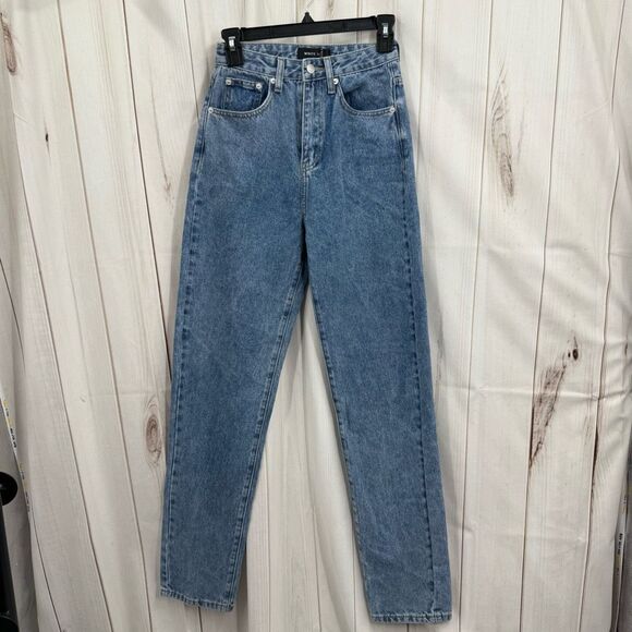 White Fox Women’s XS Blue Denim Who’s That Girl 90s Straight Jeans New - Picture 1 of 7